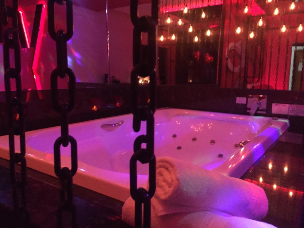 Imperium Inn Motel (Adults Only) Nova Ponte Buitenkant foto