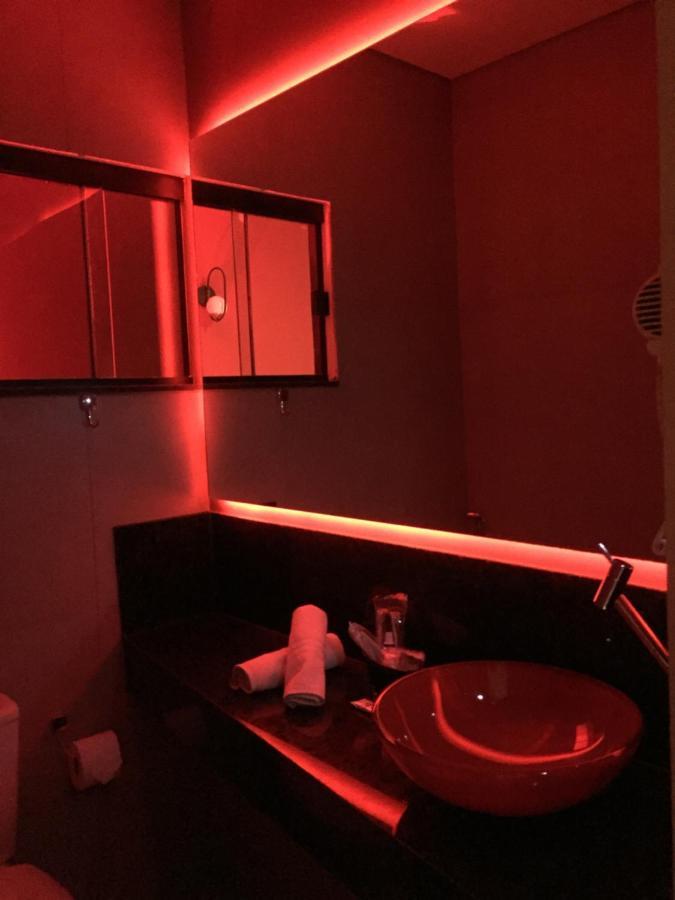 Imperium Inn Motel (Adults Only) Nova Ponte Buitenkant foto