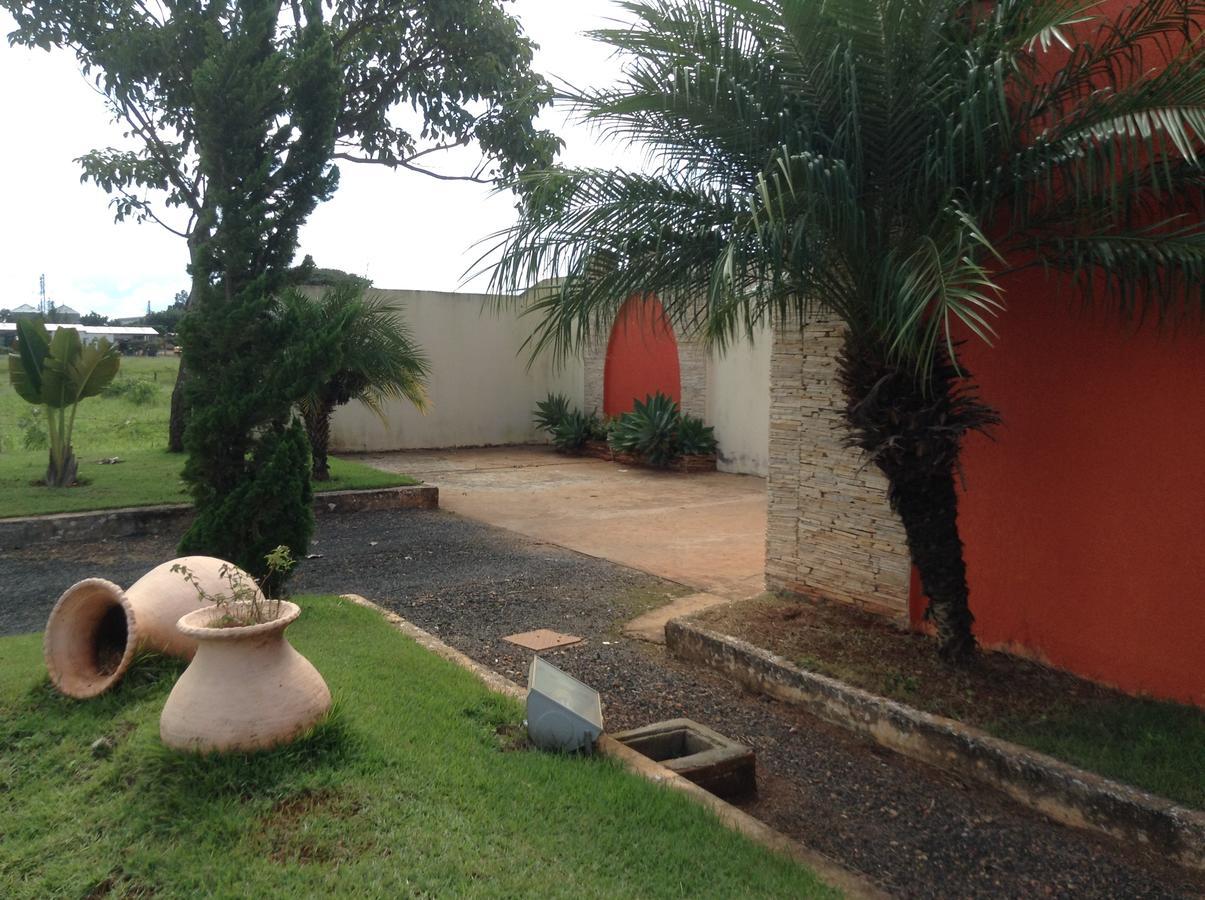 Imperium Inn Motel (Adults Only) Nova Ponte Buitenkant foto