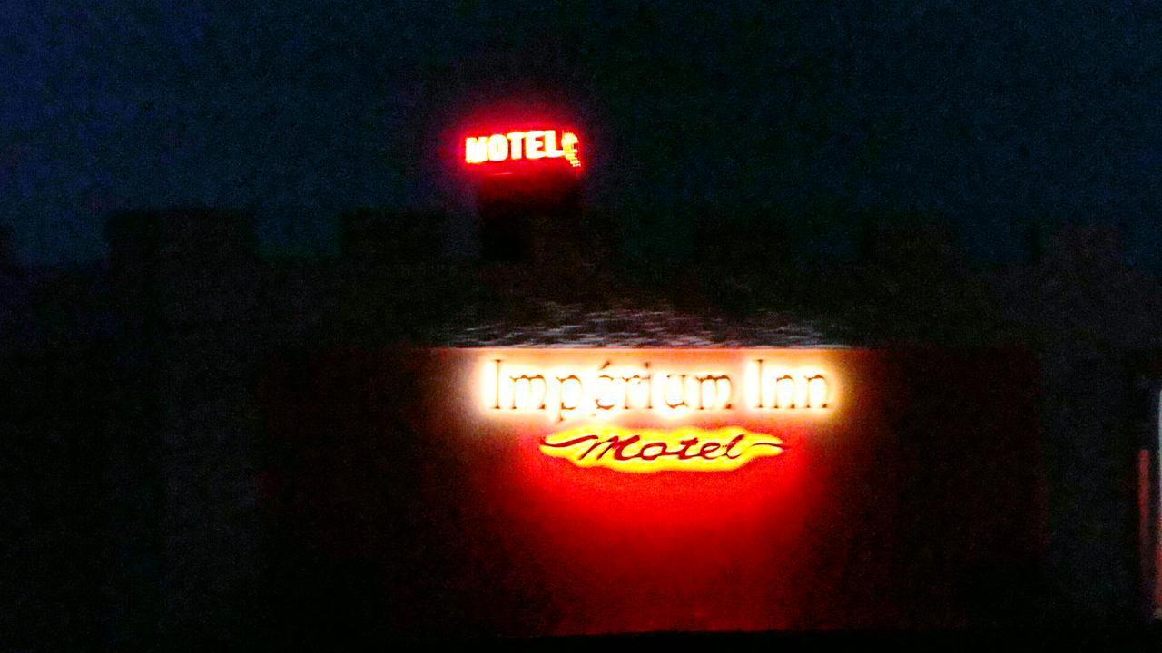 Imperium Inn Motel (Adults Only) Nova Ponte Buitenkant foto